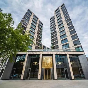Apartament Mennica, Warszawa